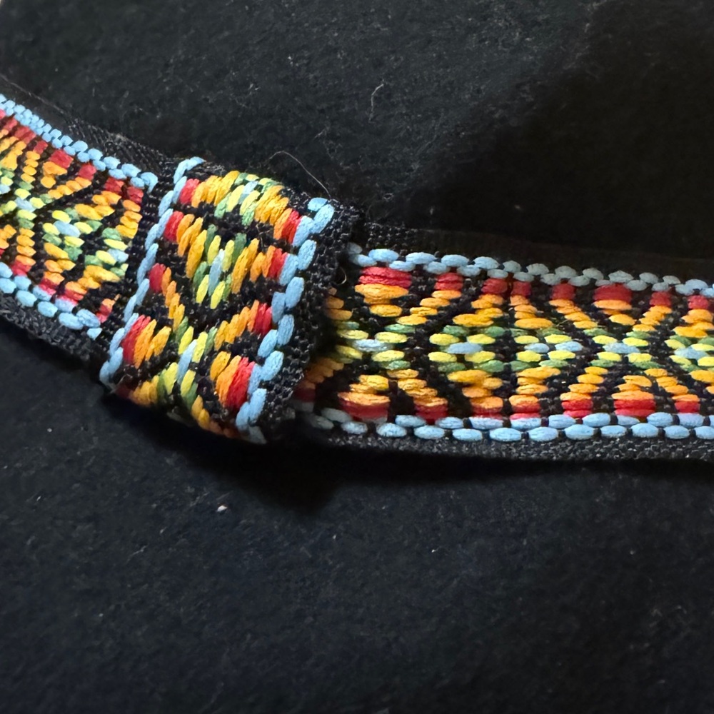 100% wool hat - forever21 - Picture 4 of 4